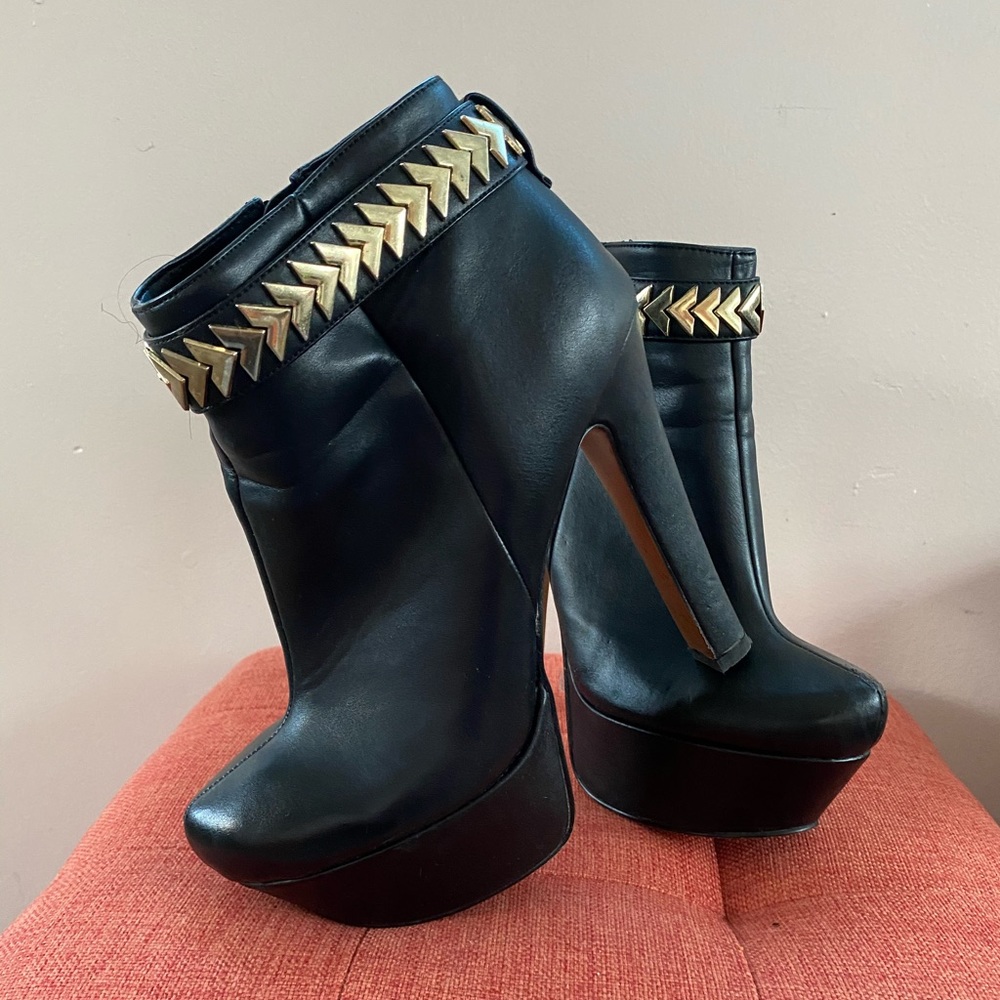 Gladiator Booties
